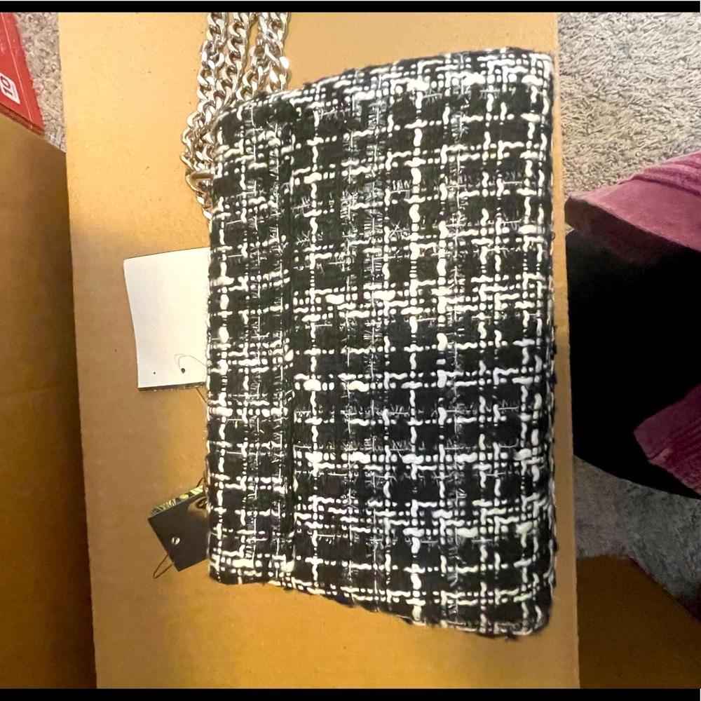 SOLD! NWT Badgley Mischka Crossbody Purse - Picture 5 of 7